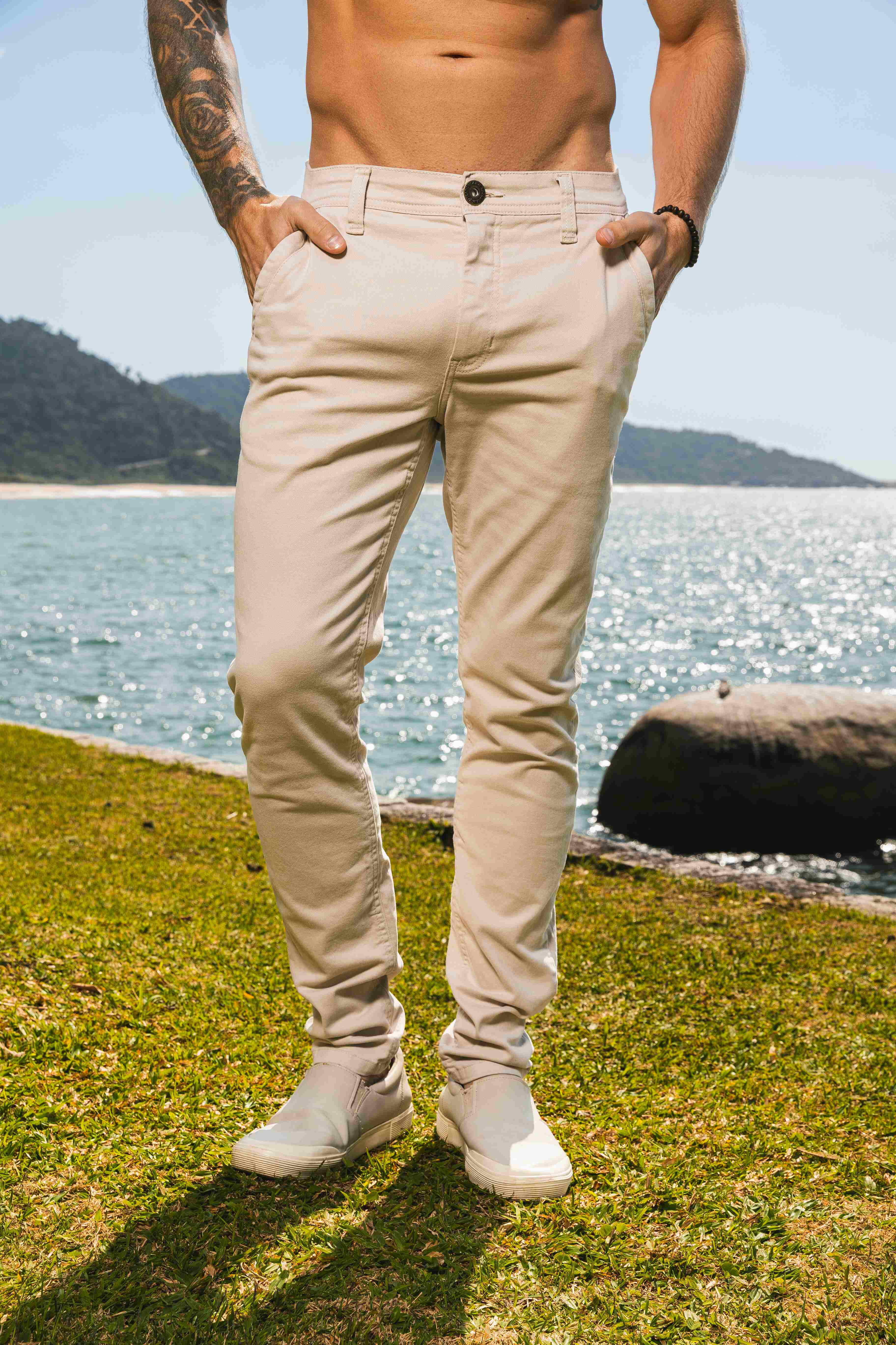 Calça Masculina Skinny Chino Bege Claro ROCKSHAM - Main Image